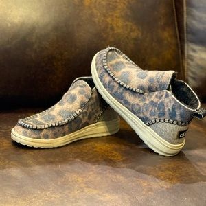 Hey Dude Helis Leopard Fleece Shoe